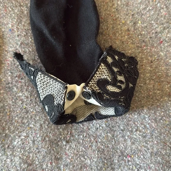 Alice + Olivia Black 100% Wool Sweater with Removable Lace Accents (Size S) - Picture 8 of 13